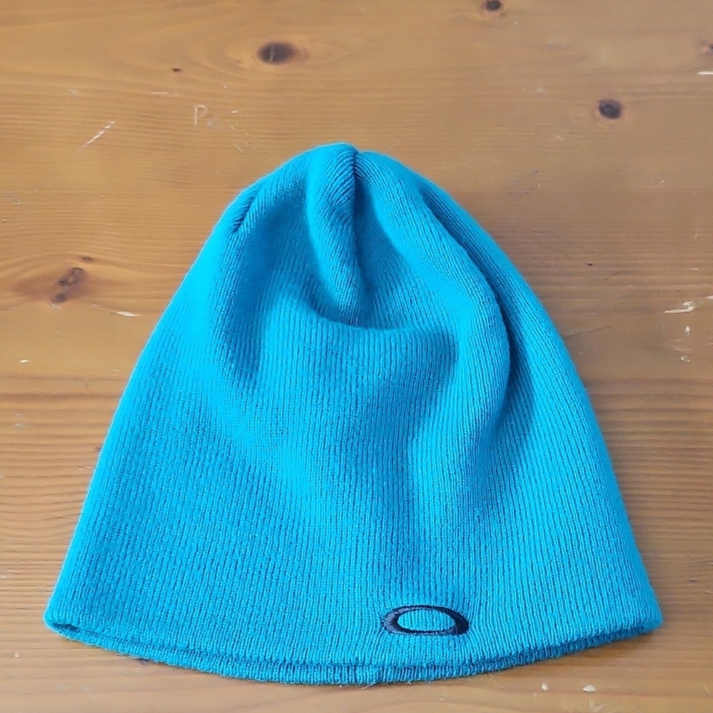 Oakley Fine Knit Beanie (SWIMMING POOL COLOR)